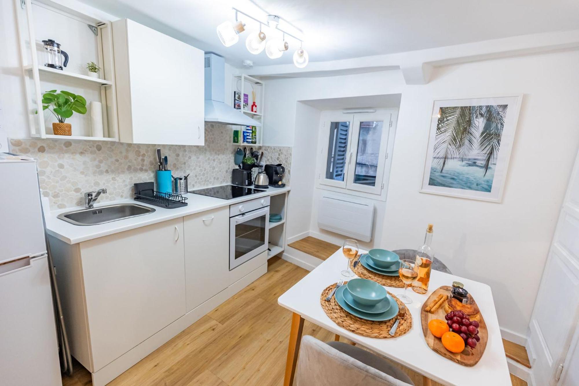 Studio Cozy Centre Avec Parking Грас Екстериор снимка
